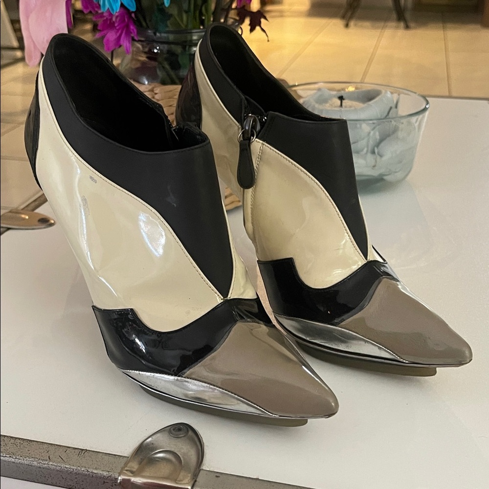 Balenciaga Black and Cream Heeled Shoes